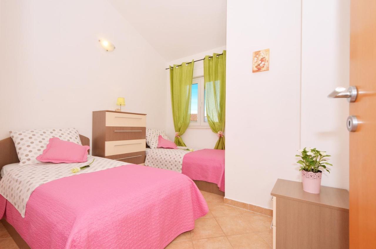 Apartment Basic Rogoznica Rogoznica (Sibenik-Knin)