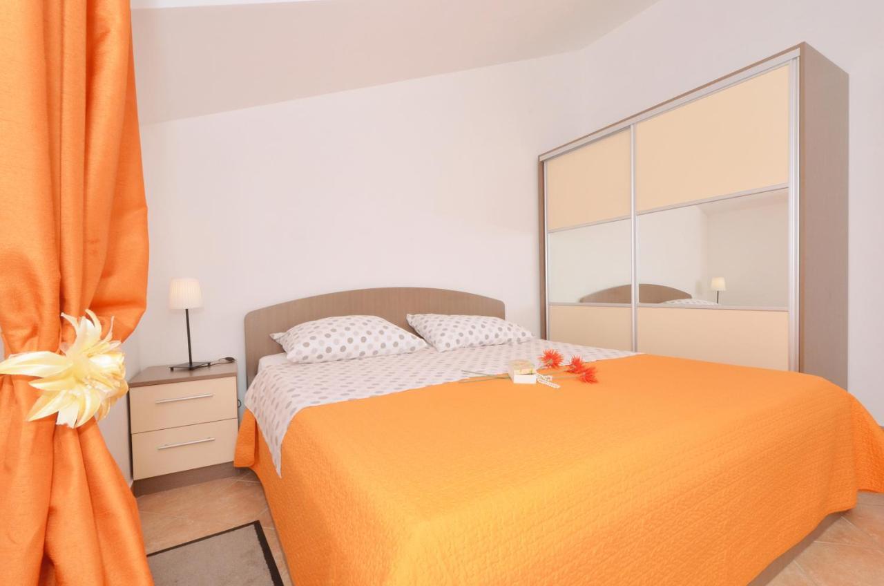 Apartment Basic Rogoznica Rogoznica (Sibenik-Knin)